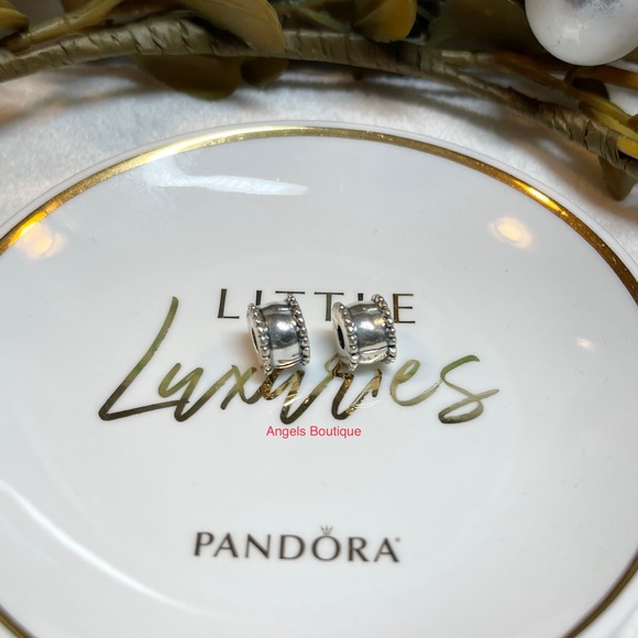 Pandora Beveled Clips - Picture 2 of 3